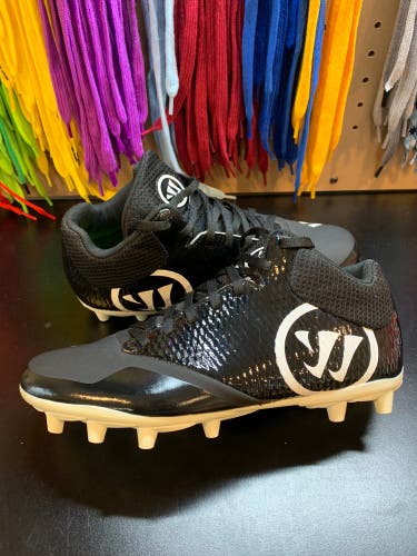 Warrior Burn 9.0 Black Lacrosse cleats size 6