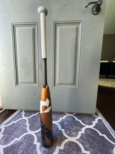 Brand New USSSA DeMarini ZOA 28/17