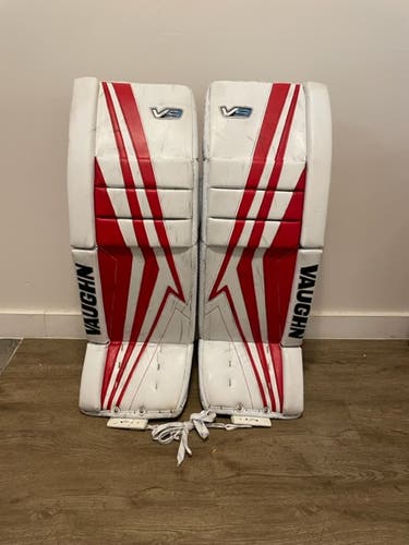 Used 33" Vaughn Velocity V9 Pro Goalie Leg Pads