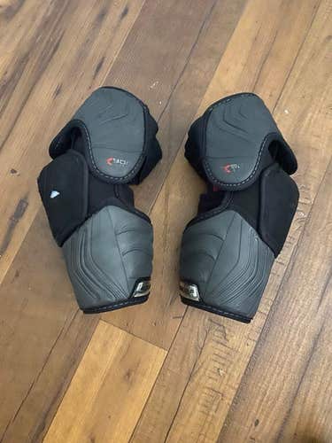 Senior Used Small Bauer Vapor X900 Lite Elbow Pads