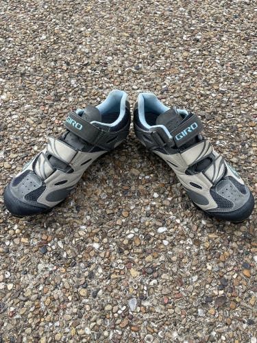 Used Size 8.5 Giro REVA Techne W Bike Womens Shoes
