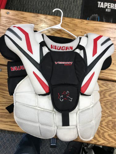 Used Medium Vaughn Vision 9200 Goalie Chest Protector