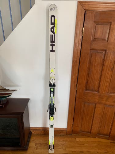 Used  Racing With Bindings Max Din 16 World Cup Rebels i.GS RD Skis
