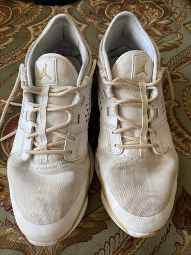 Nike Air Jordan Flow (833969-132) White Gold Used Adult Men's Size 9.0 (Women's 10)