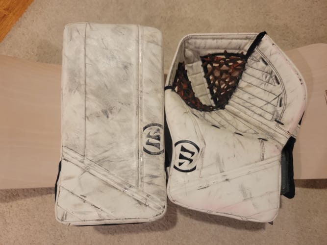 Warrior R/GT Glove and Blocker Set