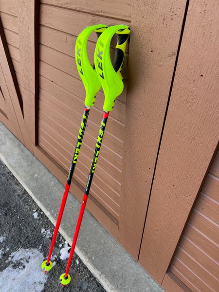 Leki WCR LITE (JR) 3D Ski Pole – Race Place