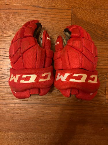 13” Red CCM Pro Stock Tacks Senior Gloves