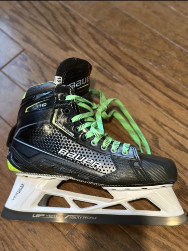 Brand New Bauer Pro Hockey Goalie Skates Regular Width Fit 2 Size 10 WOW