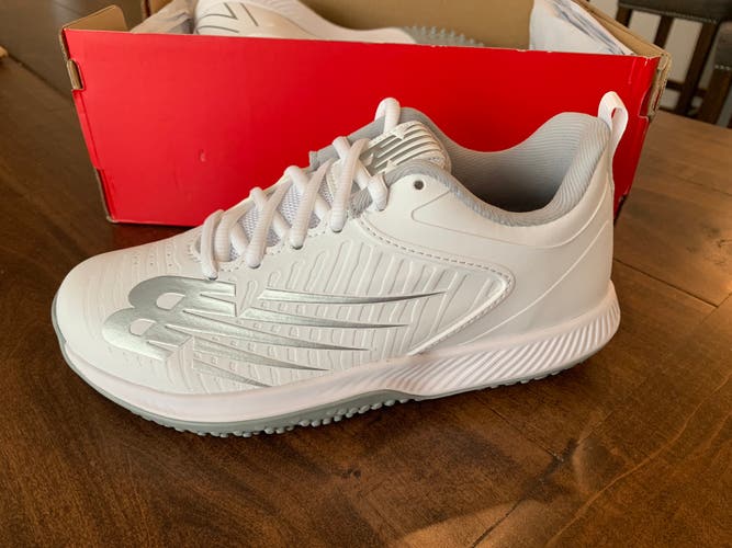 BRAND NEW Youth Turf Cleats Size 3.5