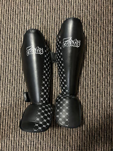 Fairtex foot/shin pads