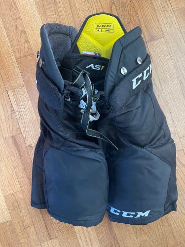 Used CCM AS1 Hockey Pants (Junior Large)