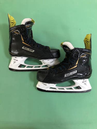 Used Intermediate Bauer Supreme Ignite Pro Hockey Skates (Regular) - Size: 4.5