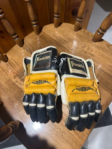 Franklin 13"  Gloves