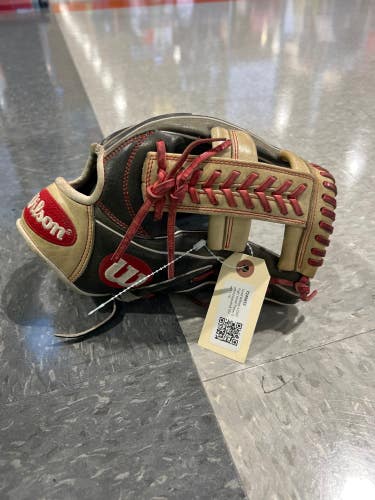 Used Wilson A2000 Right Hand Throw Outfield Baseball Glove 11.75"