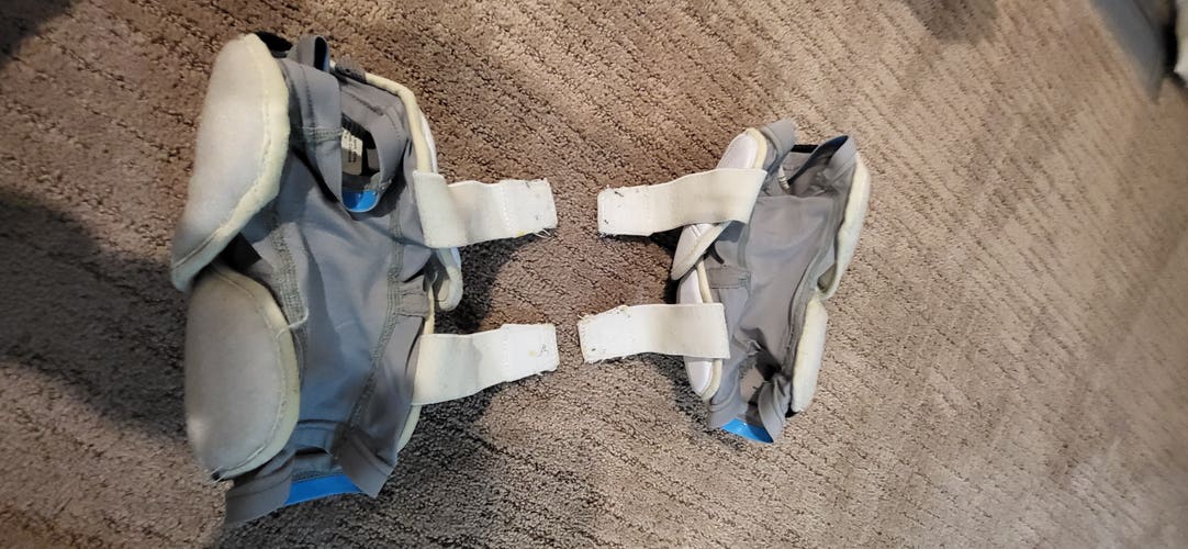 Youth Used Large Brine King Elite Arm Pads