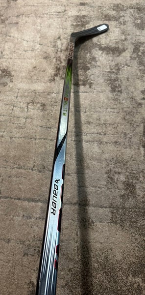 NEW!! 55 Flex Right Hand P28 Vapor Hyp2rlite Hockey Stick