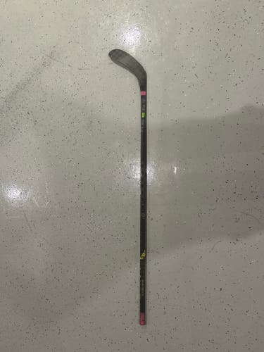 Used Right Handed P28 Ag5nt Hockey Stick