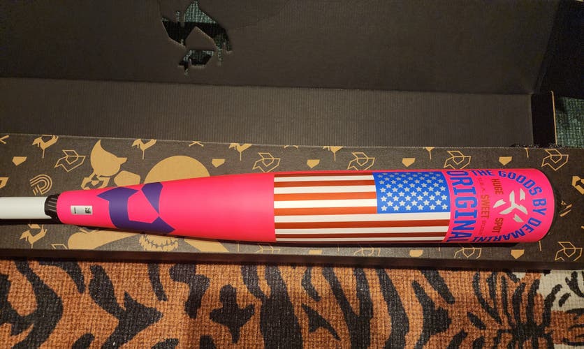New USSSA Certified 2024 DeMarini Hybrid The Goods Bat (-8) 23 oz 31"