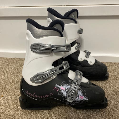 Salomon T3 Women’s Ski Boots Mondo 24.5 - Women’s 7.5