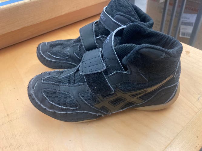 Asics Matflex 4 GS wrestling shoes size k12