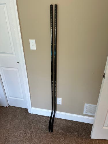 2 Pack - Intermediate Right Handed P29  RibCor Trigger 3D PMT Hockey Sticks