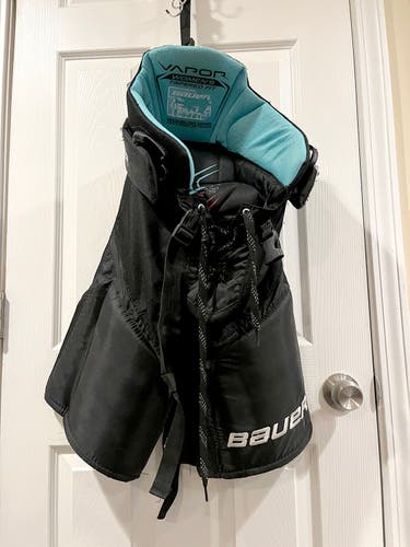 Senior Women's Small Bauer Vapor X800 Hockey Pants
