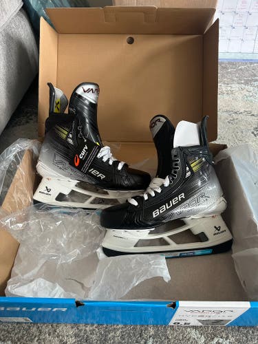 Bauer Hyperlite 2 Senior Skates (8.5 Fit 2)