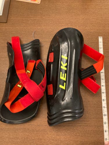 Used One Size Fits All Leki Youth Shin Guard