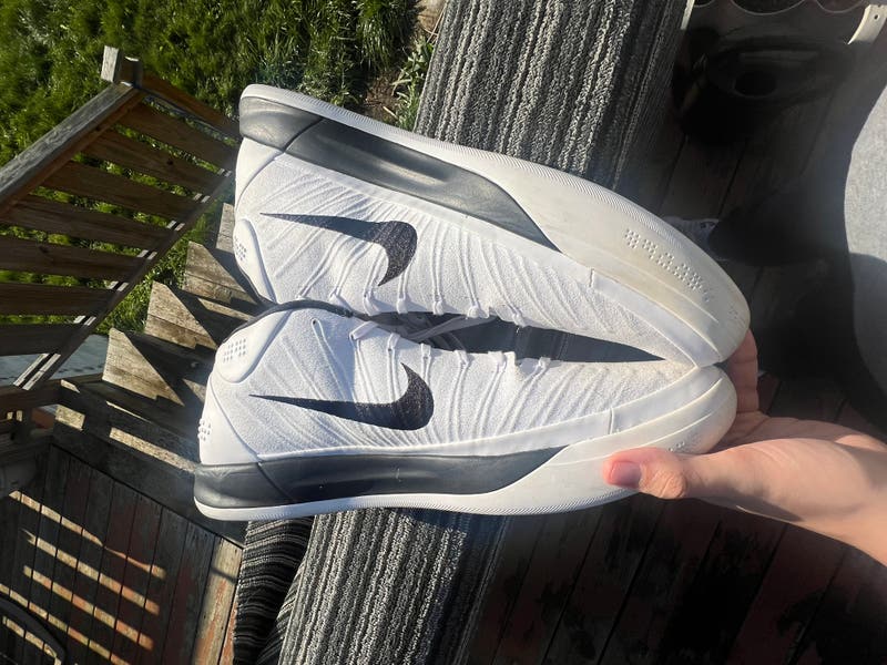 Nike Kobe AD size 18 | SidelineSwap | Buy and Sell on  display picture 2