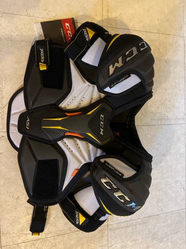 New Large CCM Super Tacks AS1 Shoulder Pads