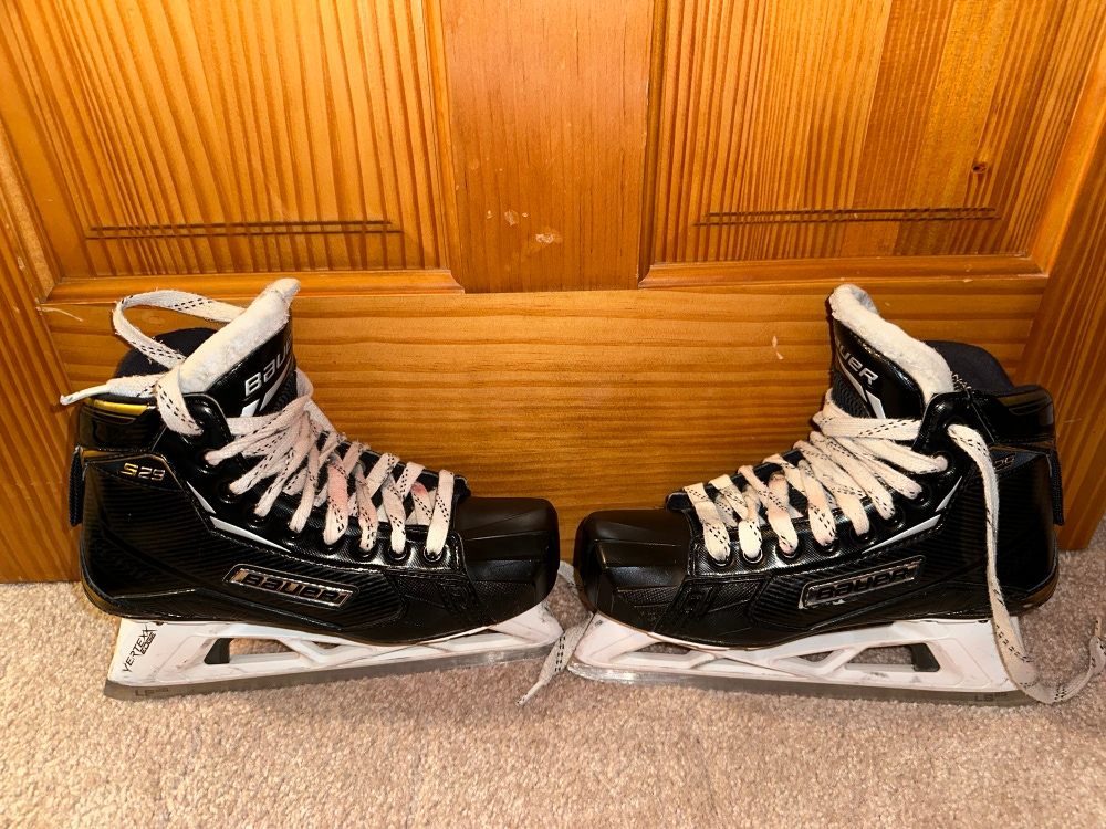 Used Bauer Regular Width  Size 4.5 Supreme S29 Hockey Goalie Skates