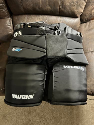 New XL Vaughn Velocity V9 Pro Hockey Goalie Pants