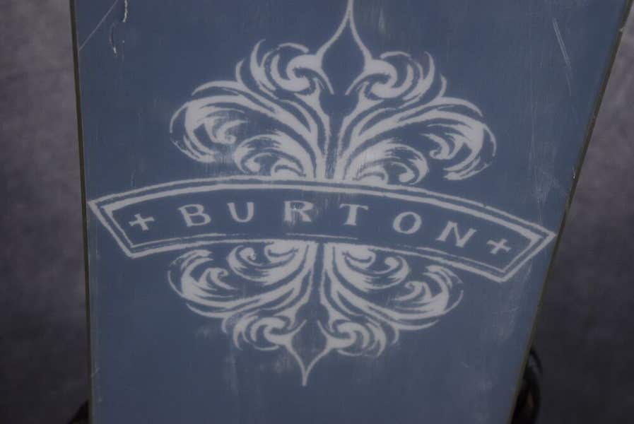 BURTON INDIE SNOWBOARD SIZE 146 CM WITH BURTON MEDIUM BINDINGS