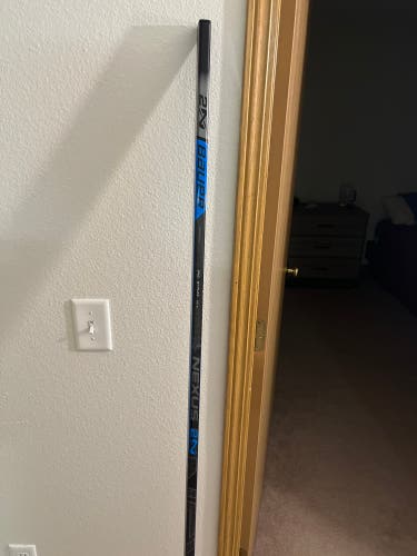 Senior Left Hand P92 Pro Stock Nexus 2N Pro Hockey Stick