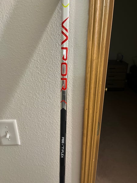 Senior Left Hand P88 Pro Stock Vapor Hyperlite Hockey Stick