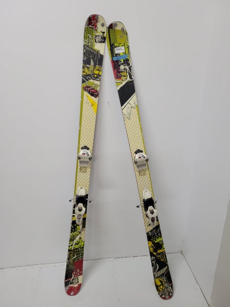 Solved An 79.5 kg skier is gliding on her waxed wood skis