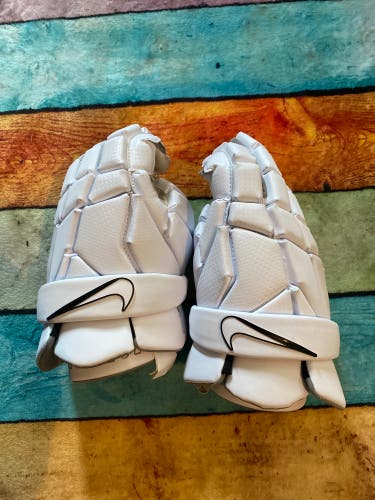 Nike Vapor Select Lacrosse Gloves