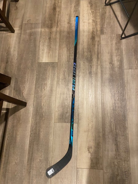 Senior Right Handed P88 Nexus Sync Hockey Stick