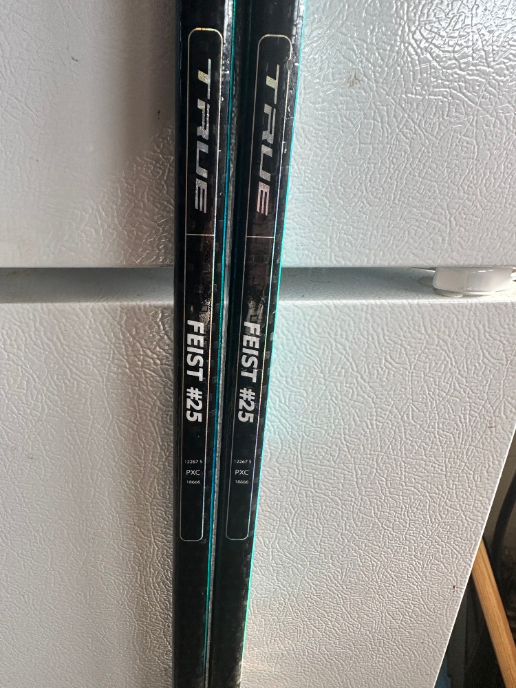 Senior Right Handed P92 Pro Stock Project X Hockey Stick 2 Pack