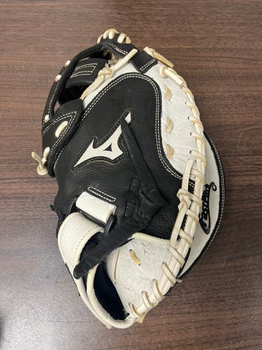 Mizuno 33'' Supreme Series Fastpitch Catcher's Mitt