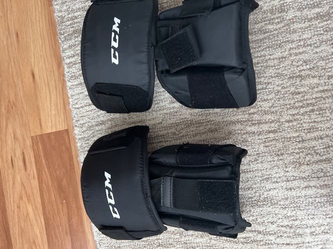 CCM goalie knee pads (Read Description)