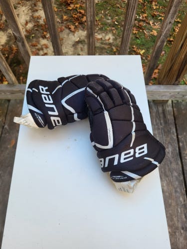 Used Bauer Vapor X20 Gloves 9"