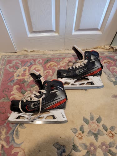 Senior Used Bauer Vapor X2.7 Hockey Goalie Skates Regular Width Size 10.5 D