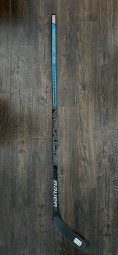 Bauer Nexus League Grip Composite Stick - P88 70 Flex - Left Hand