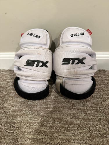 Youth Medium STX Stallion 500 Arm Pads