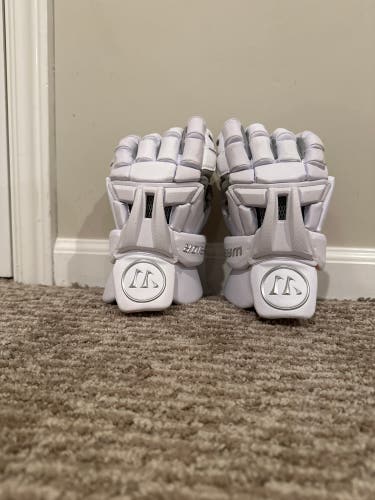 Used Player's Warrior Medium Burn XP Lacrosse Gloves