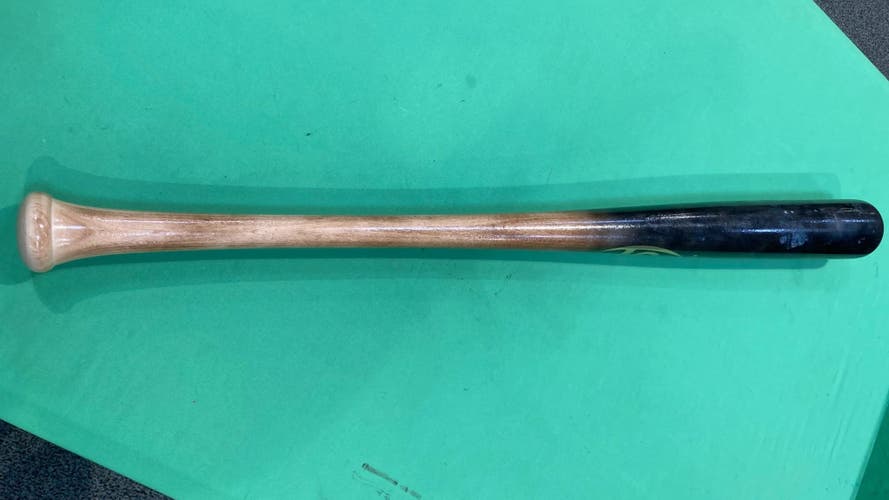 Used Louisville Slugger C271 Maple Bat 31"