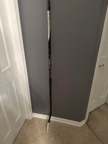Senior Right Handed Pro Stock Vapor ADV dressed as silver sync