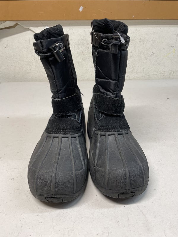 Used Senior 6 Outdoor Boots