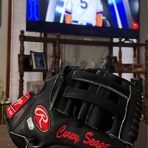 Infield 11.5" Heart of the Hide Baseball Glove